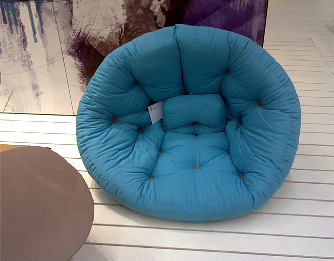 space-saving-futon-furniture.jpg