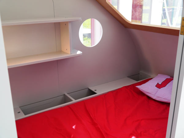 Mathy-by-Bols-Kids-Furniture-Bed-6-camper.jpg